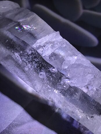 原礦入門款:能量擴大強化雙尖透亮帶彩虹水晶