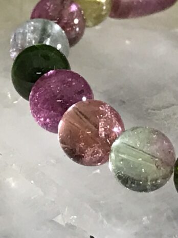 繽紛多彩的碧璽圓桶珠造型手珠
